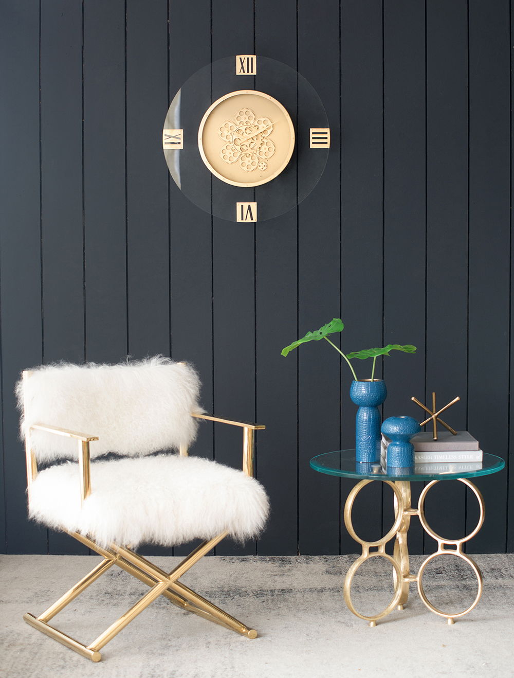 Round Moving Gear Wall Clock with Roman Numerals - Multicolor