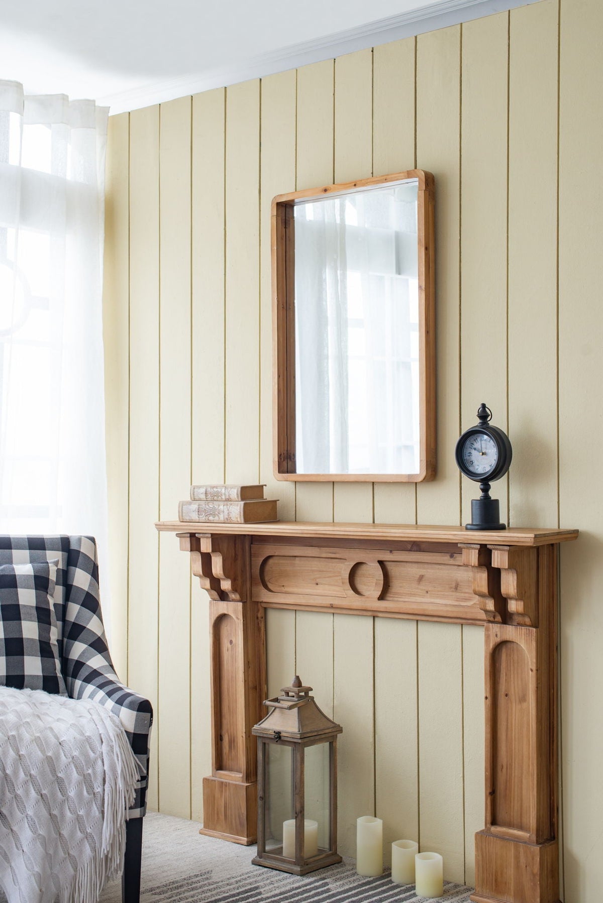 Rectangle Wood Farmhouse Wall Mirror with Reinforced Hanging Hook - Brown