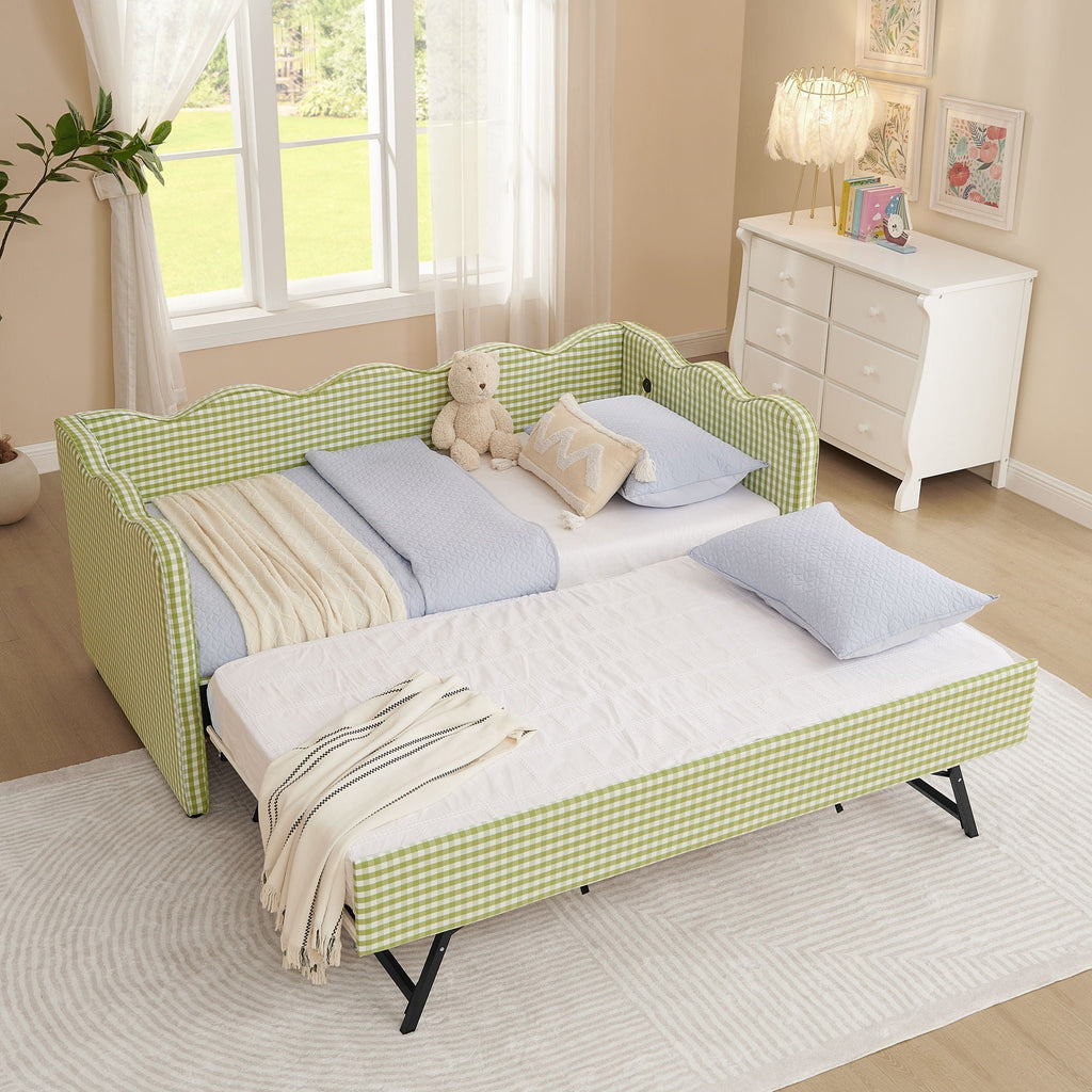 Gingham Daybed with USB Charging Port and Wave-Shaped Design - Multiple Colors