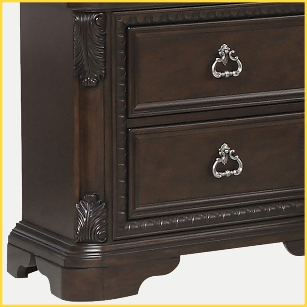 Traditional 5 Drawer Chest with Ample Storage - Mahogany