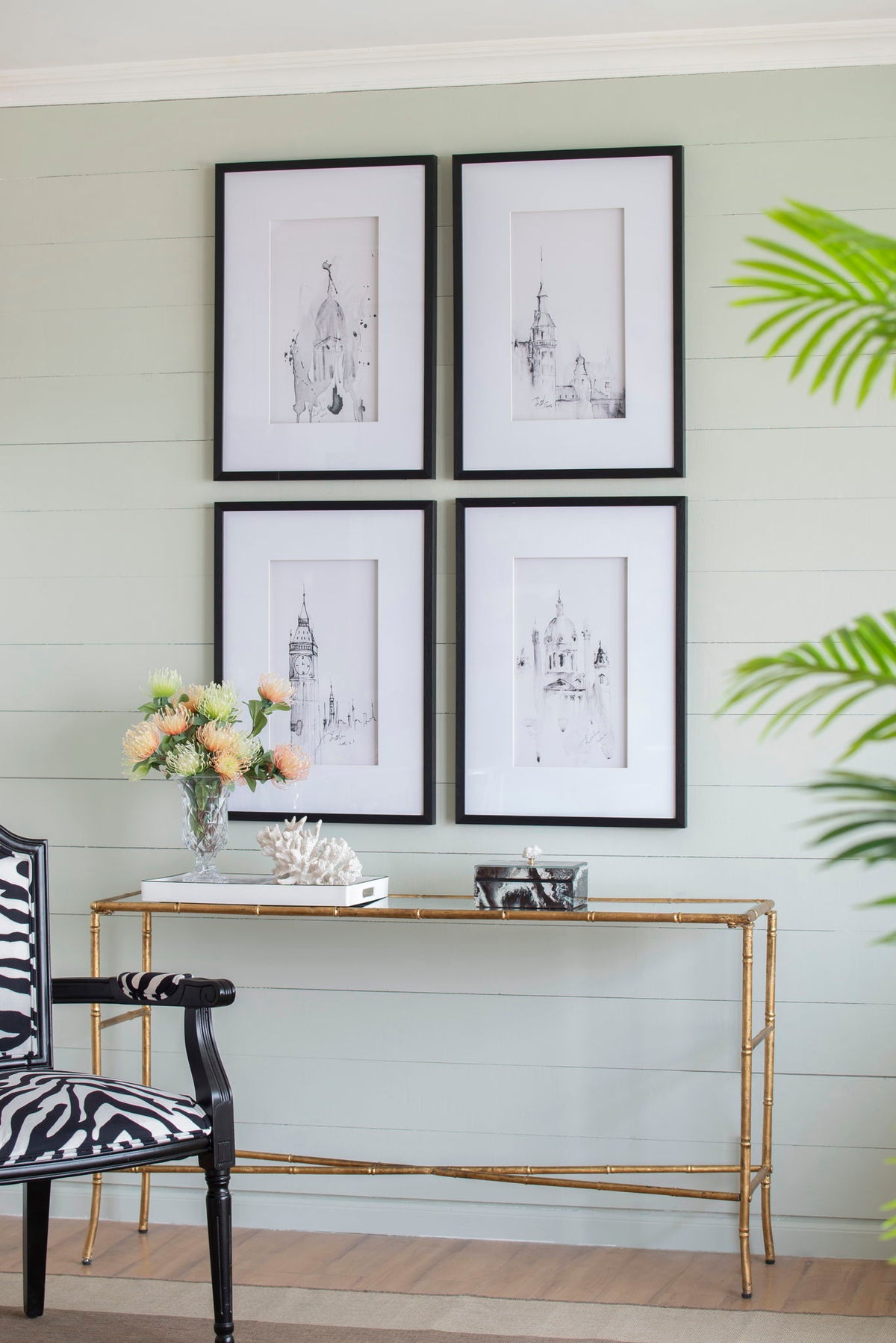 Architecture Wall Art Prints Set of 4 with Black Frame - White / Black