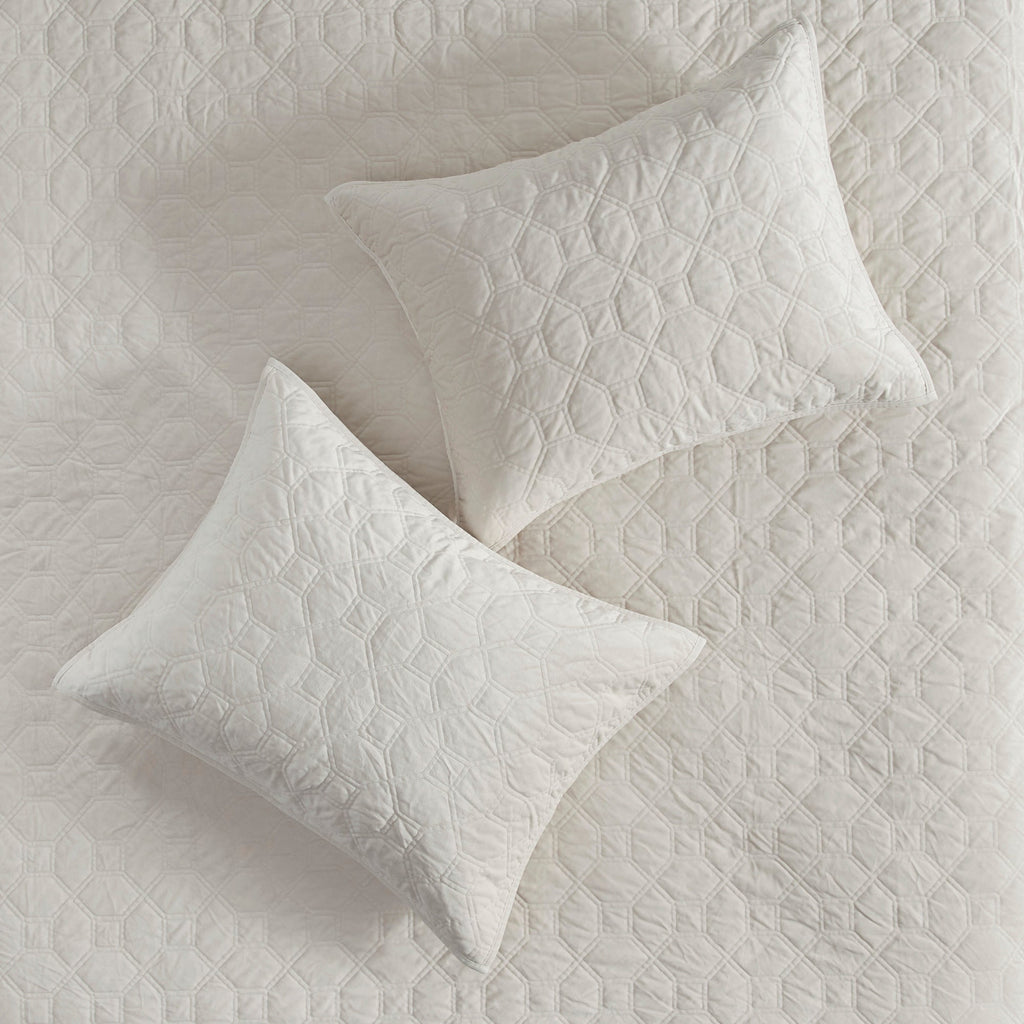 Ivory Velvet Quilt Set with Geometric Quilting - Full/Queen