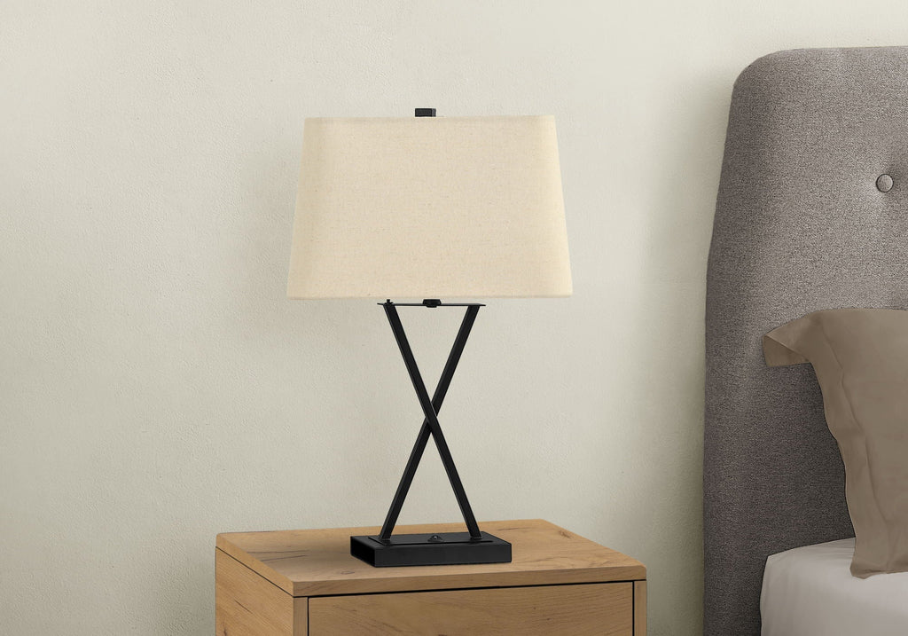 Transitional Table Lamp with USB Port – Black