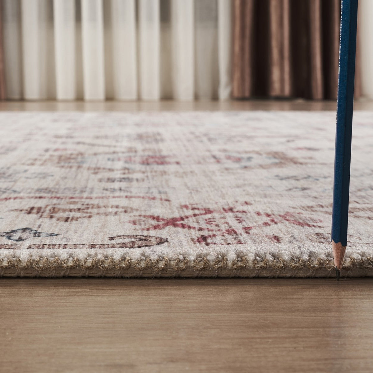 Oxford Premium Traditional Rug with Stain Resistant Polyester - Multi