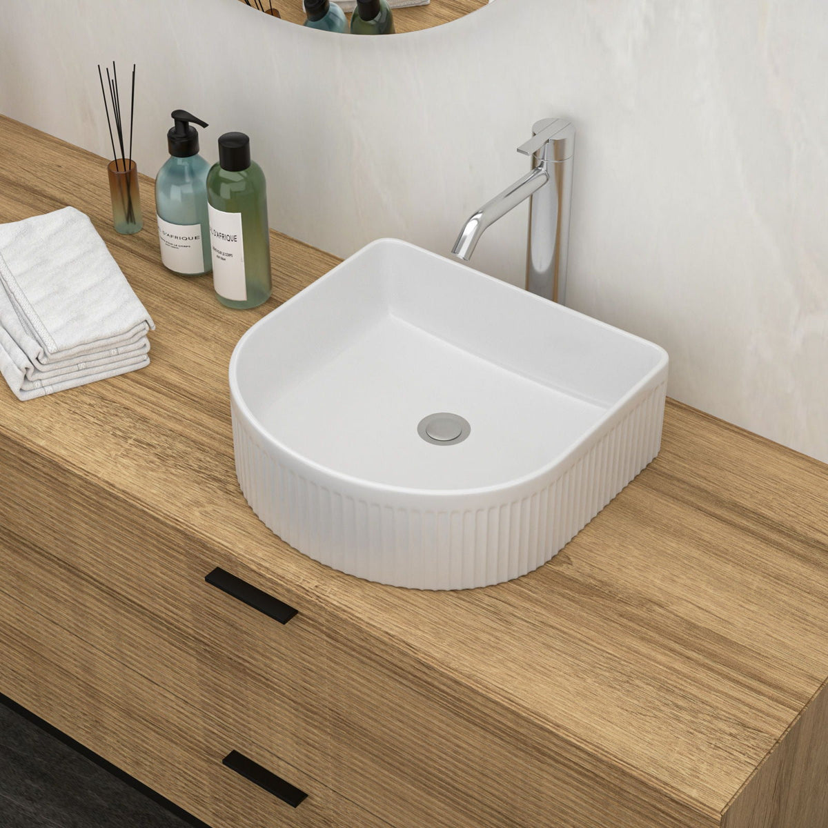 Vessel Bathroom Sink with Modern Design - White