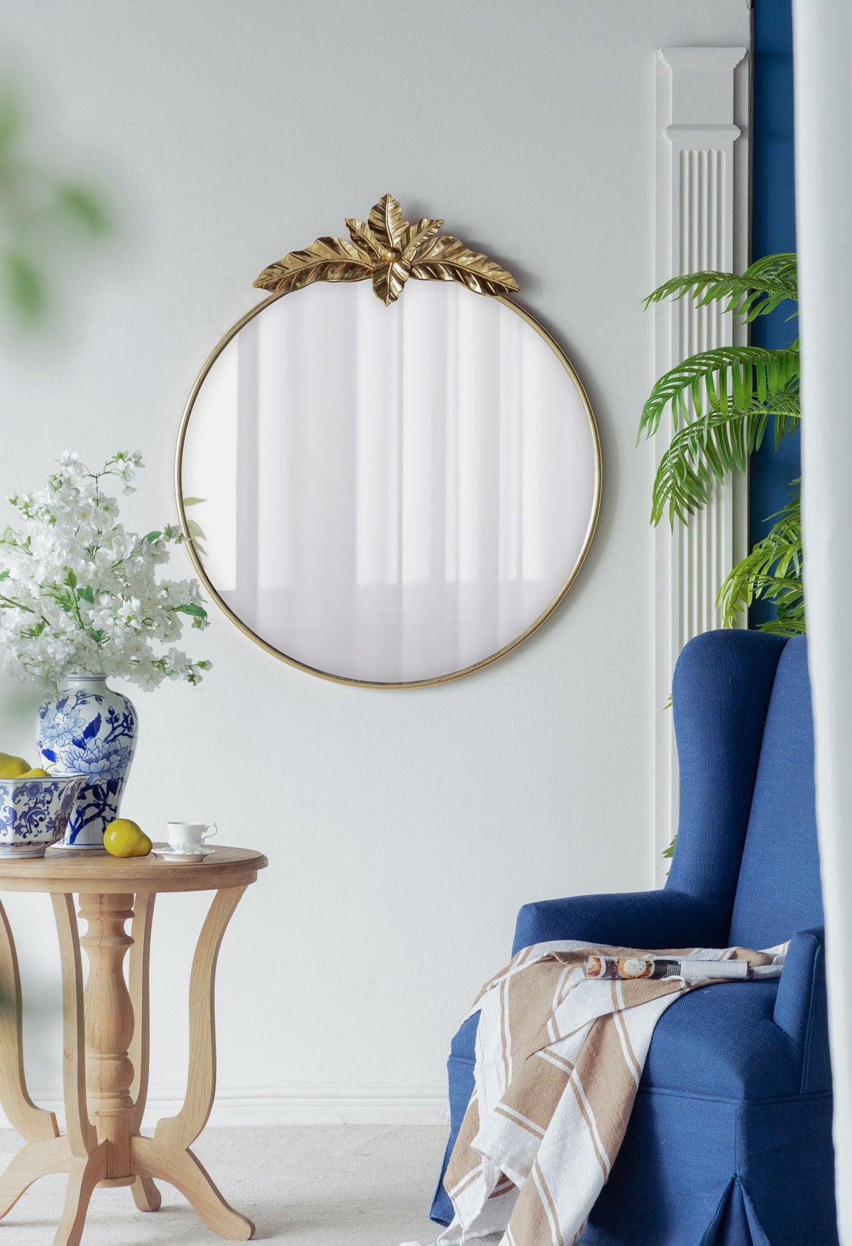 Large Round Wall Mirror With Metal Frame - Gold