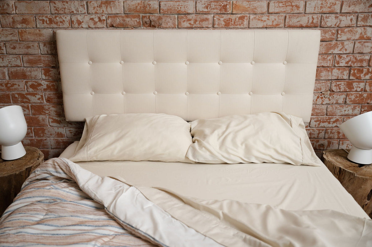 Micro and Bamboo Hypoallergenic Sheet Set with Thermo-Regulating Comfort - Multiple Colors