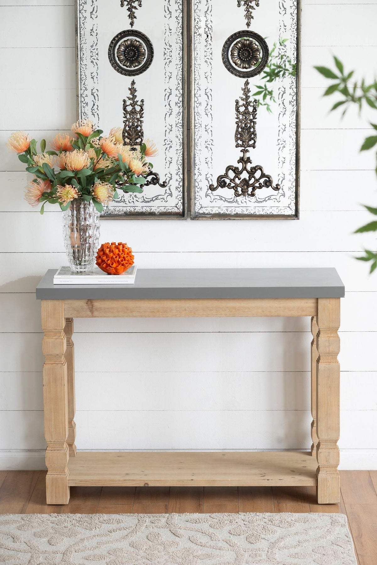 Rustic and Modern Console Table with Fir Wood & Veneer - Light Brown