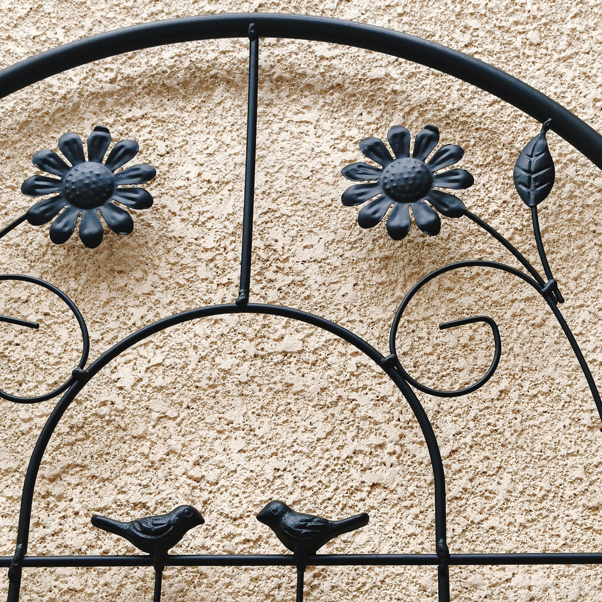 Metal Garden Trellis 2 Pack with Rustproof Finish – Black or Brown