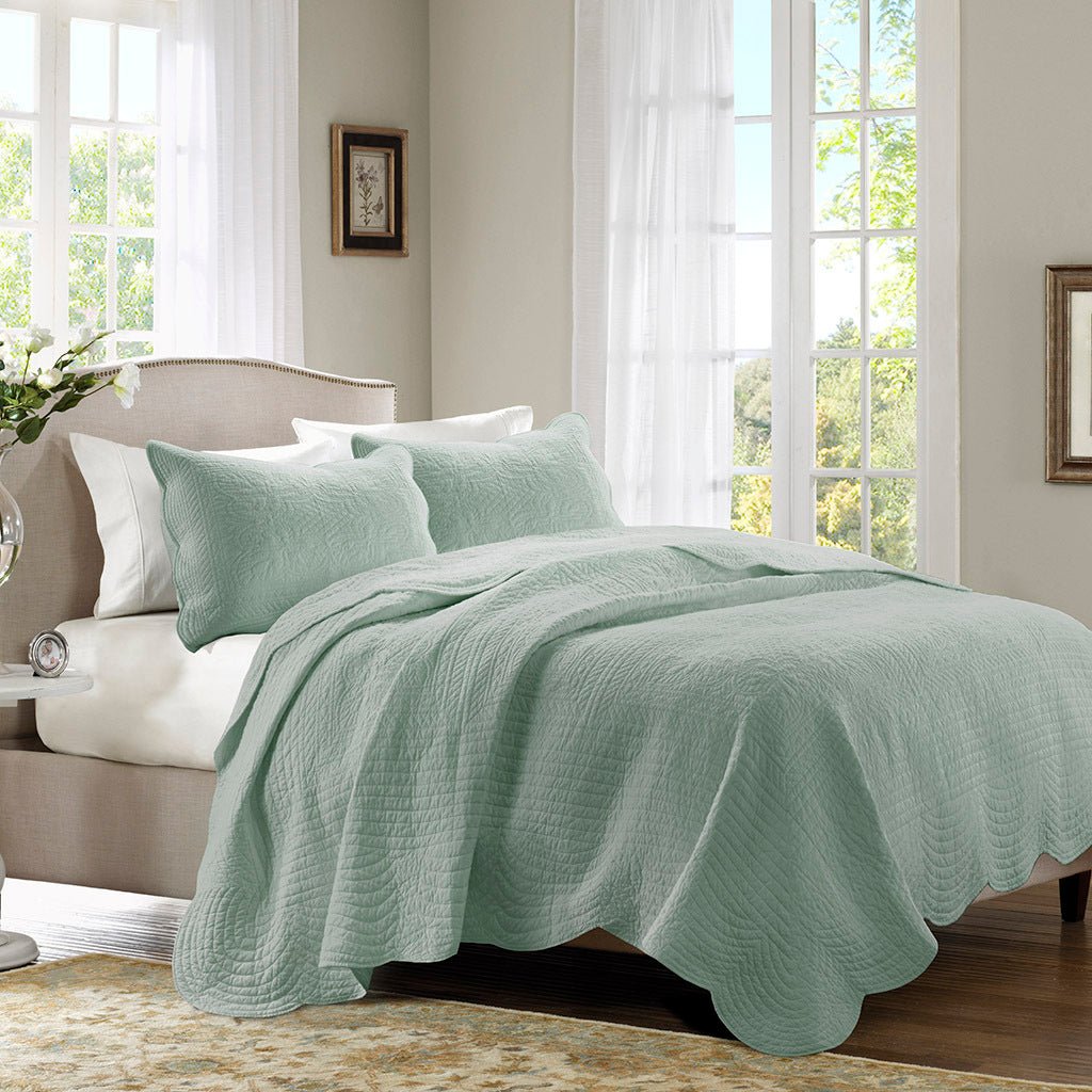 Seafoam Antimicrobial Reversible Microfiber Quilt Set – 3 Piece