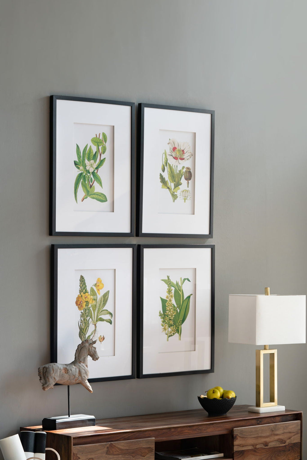 Botanical Flower Wall Art Set of 4 with Framed Prints - White / Blue