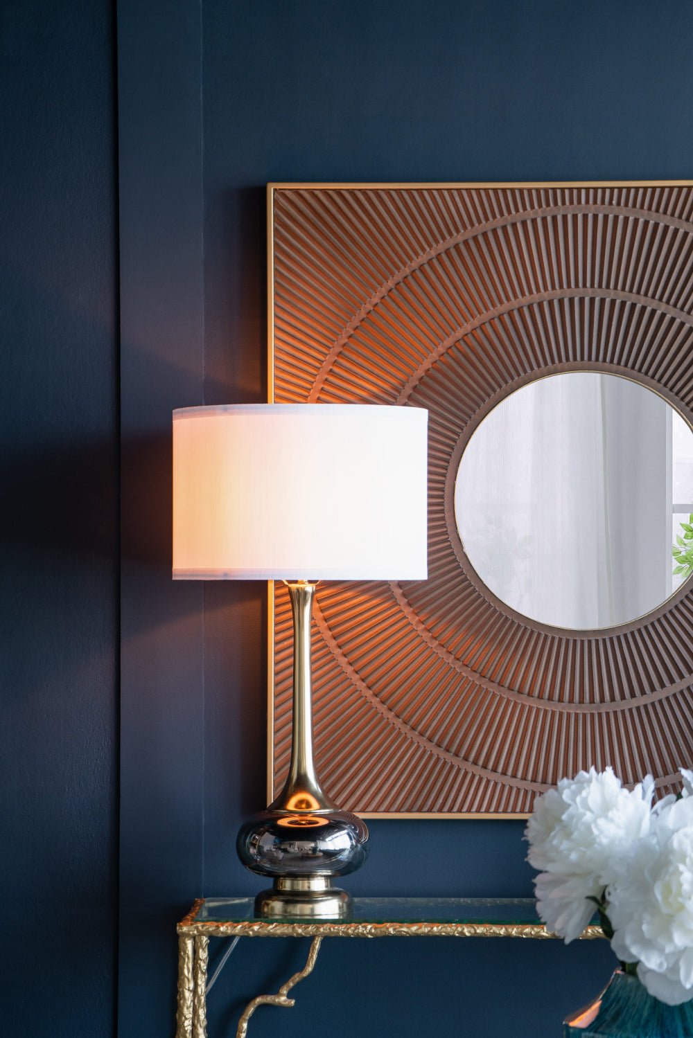 D15x29 Table Lamp with Glass Drum Shade – Aluminum Base