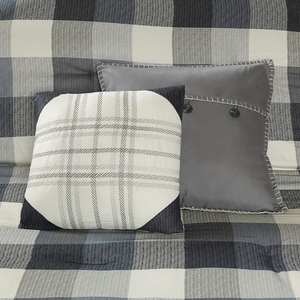 Grey Herringbone Comforter Set with Decorative Pillows - California King