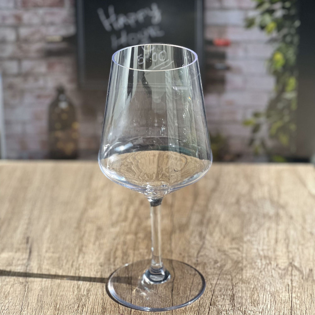 Unbreakable Tritan Wine Glass Set with Shatterproof Design - Clear