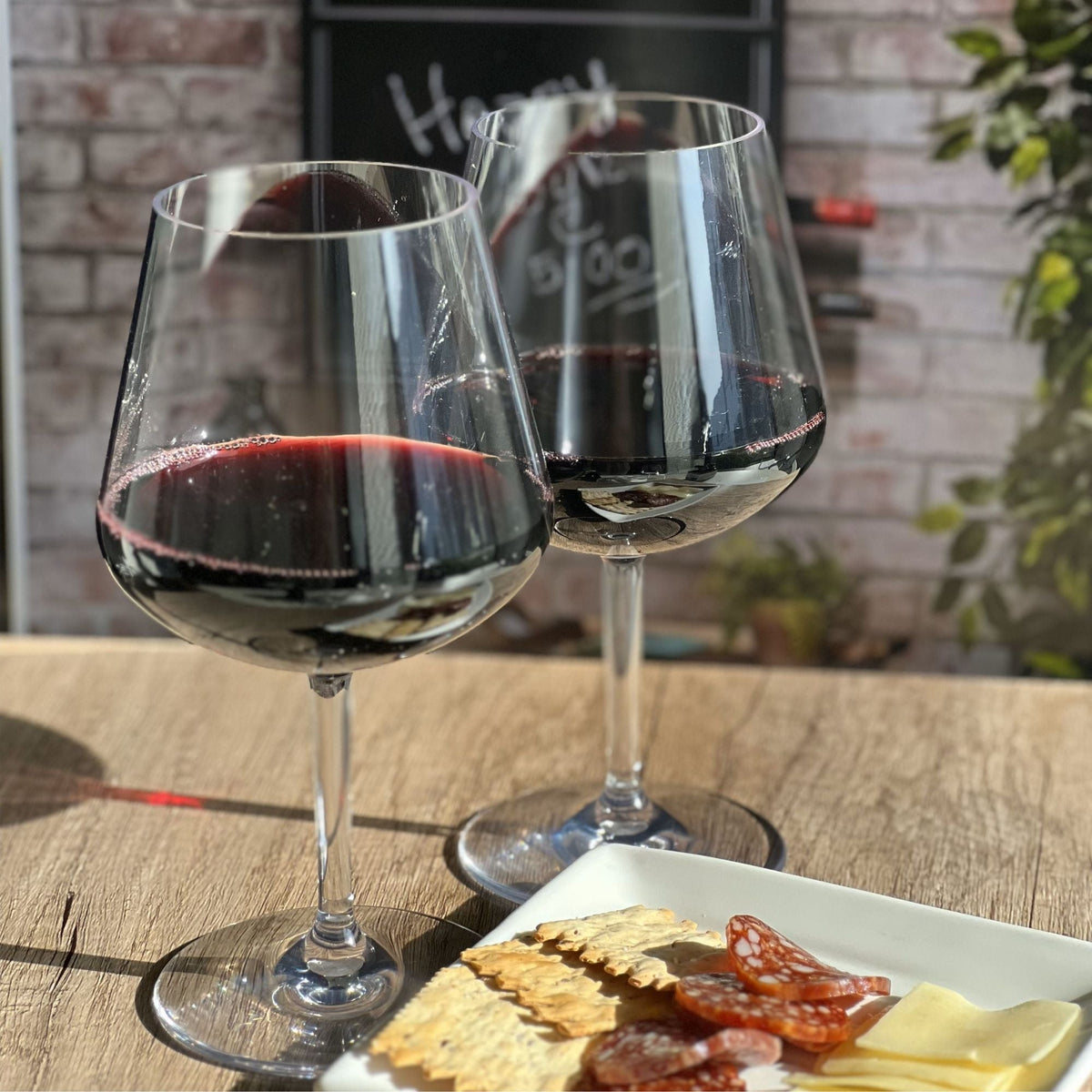Plastic Wine Glasses Set of 4 with Unbreakable Tritan - Clear