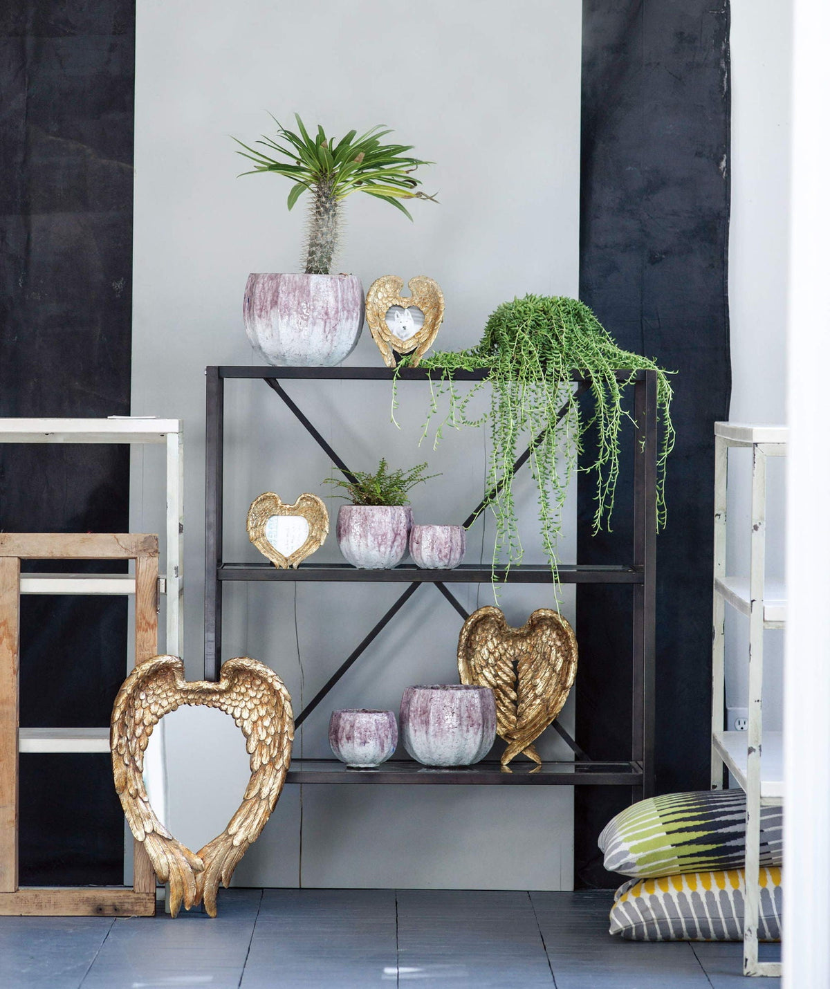 Gold Wing Accent Wall Mirror with Elegant Wing Design - Gold