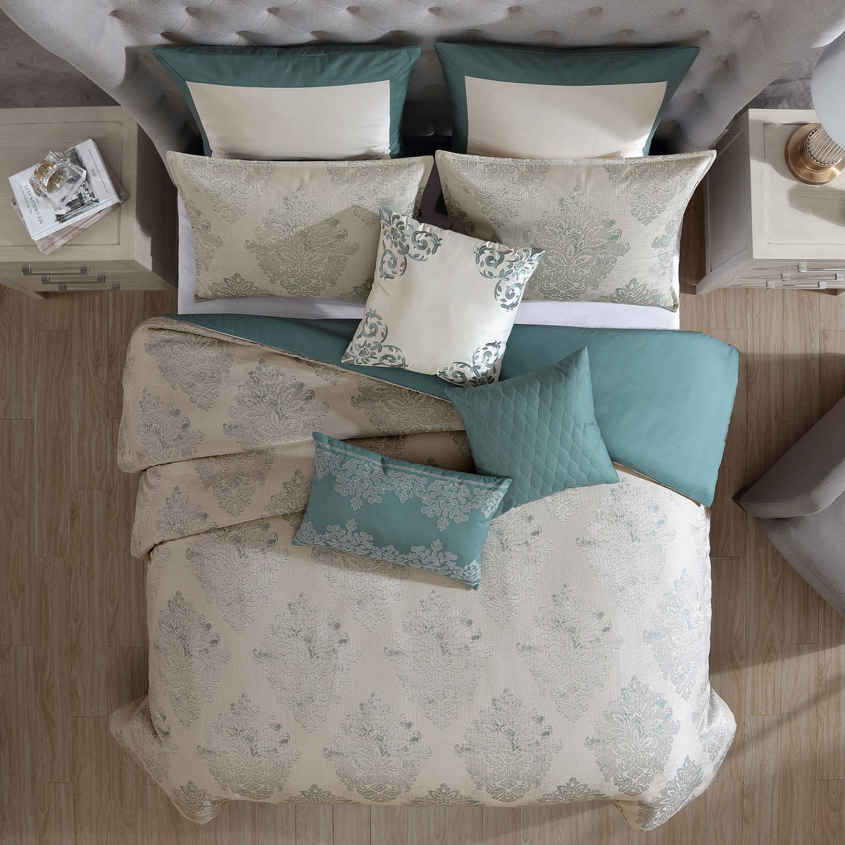 Medallion Jacquard Comforter Set with Decorative Pillows – Serene Blue