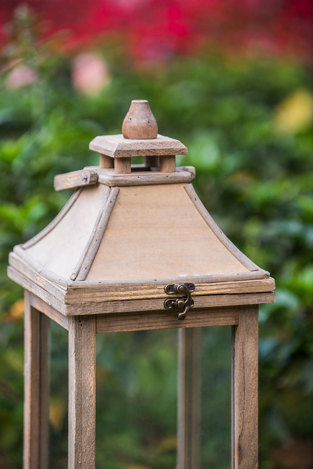 Ivory Candle Lantern Decorative Set