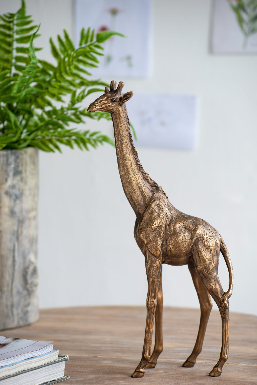 Giraffe Statuette, Animal Statue Decor