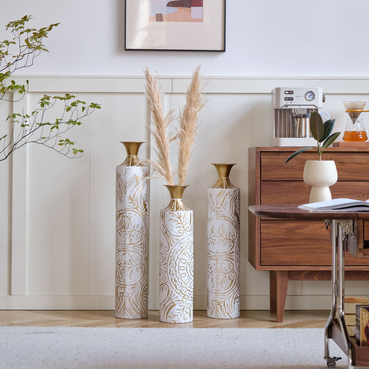 White / Gold Metal Floor Vases Set of 3 with Durable Modern Design