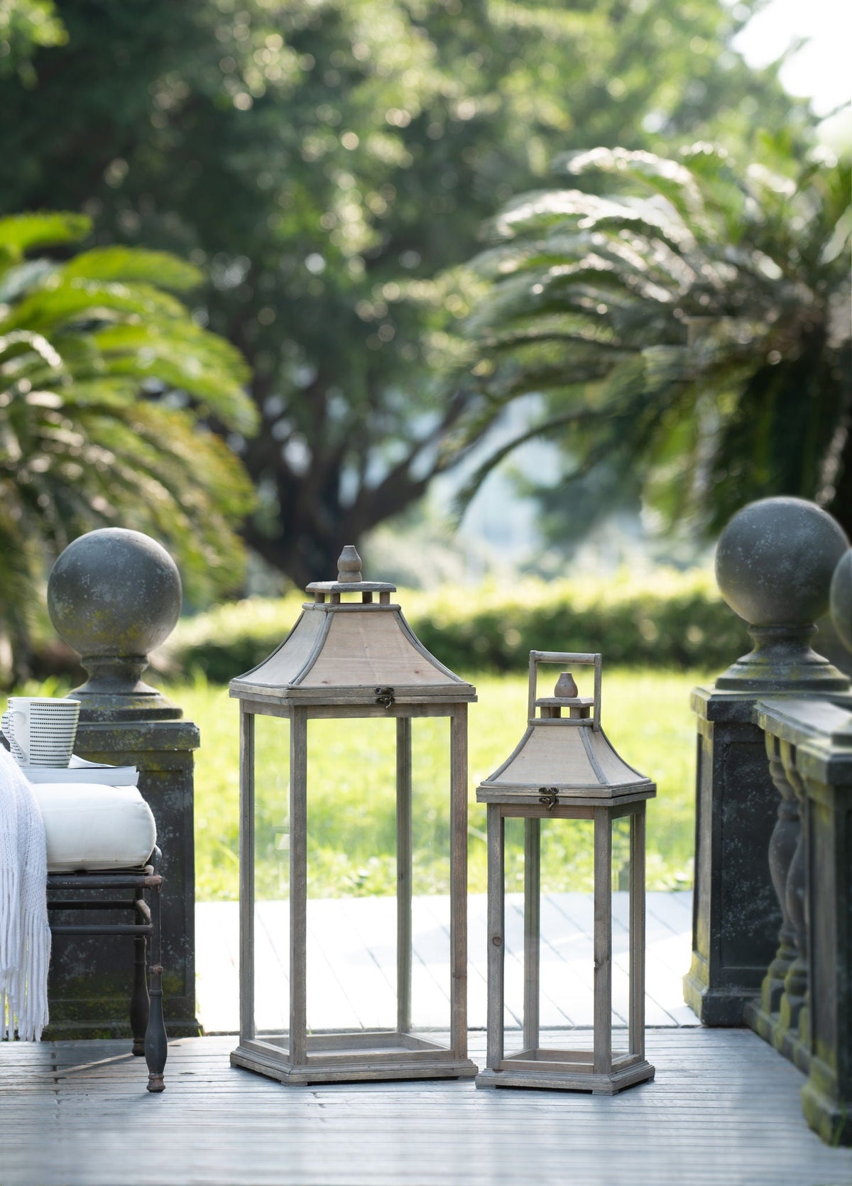 Ivory Candle Lantern Decorative Set