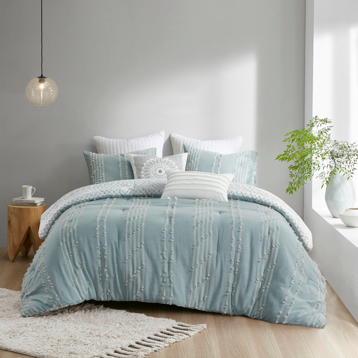 Cotton Jacquard Comforter Set with Reversible Design - Aqua