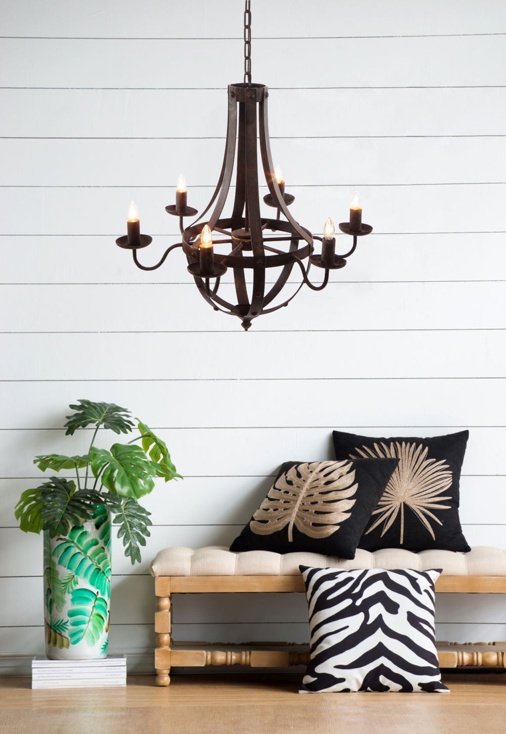 6 Light Metal Chandelier - Black