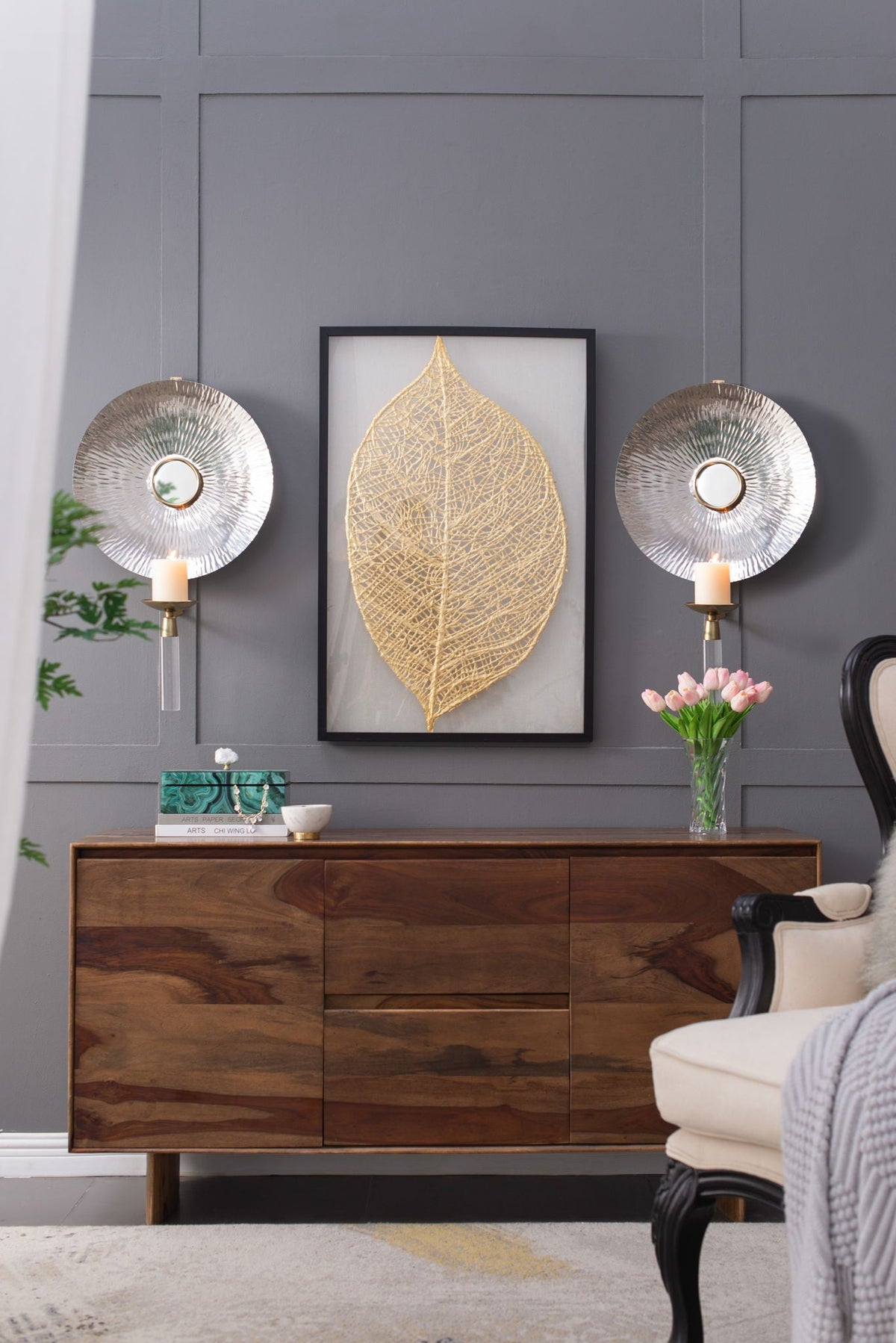 Maria Wall Sconce with Modern Circular Design - Gold