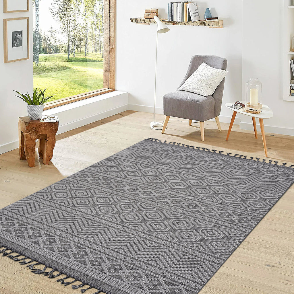 Guros Collection 6.7x9 Rug with Stain-Resistant Polypropylene - Grey+White