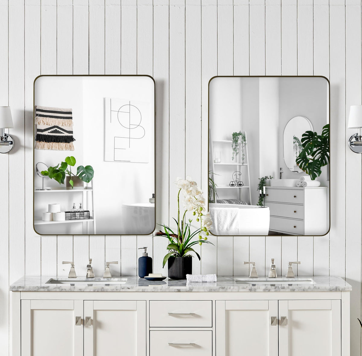 Rectangular Metal Framed Wall Mirror with Modern Design - Black