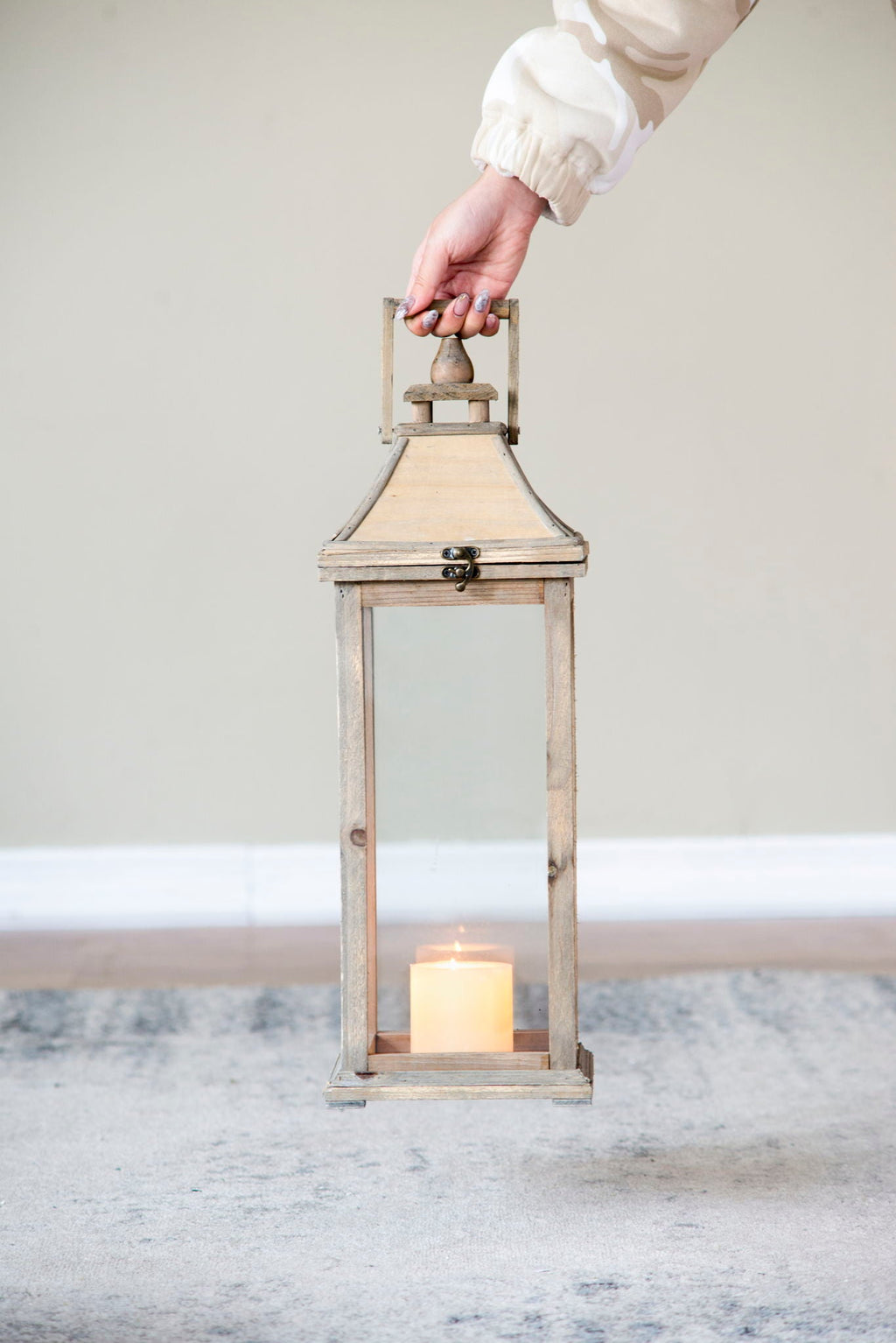 Ivory Candle Lantern Decorative Set