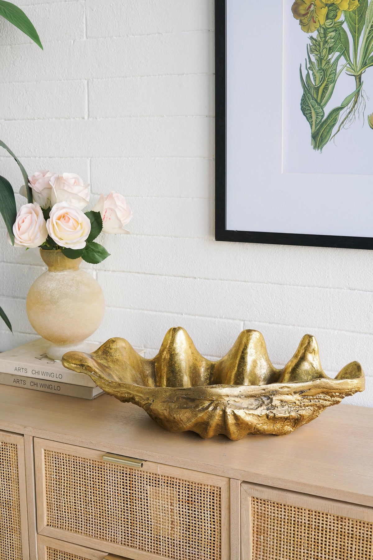 19.7x10.6x5.5" Decorative Shell Bowl
