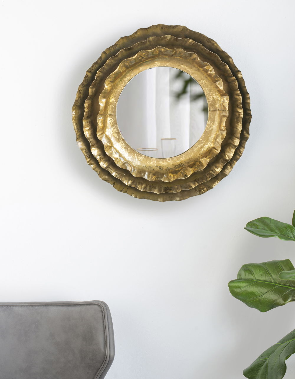 Round Wall Mirror with Metal Frame and Layered Flower Design - Gold