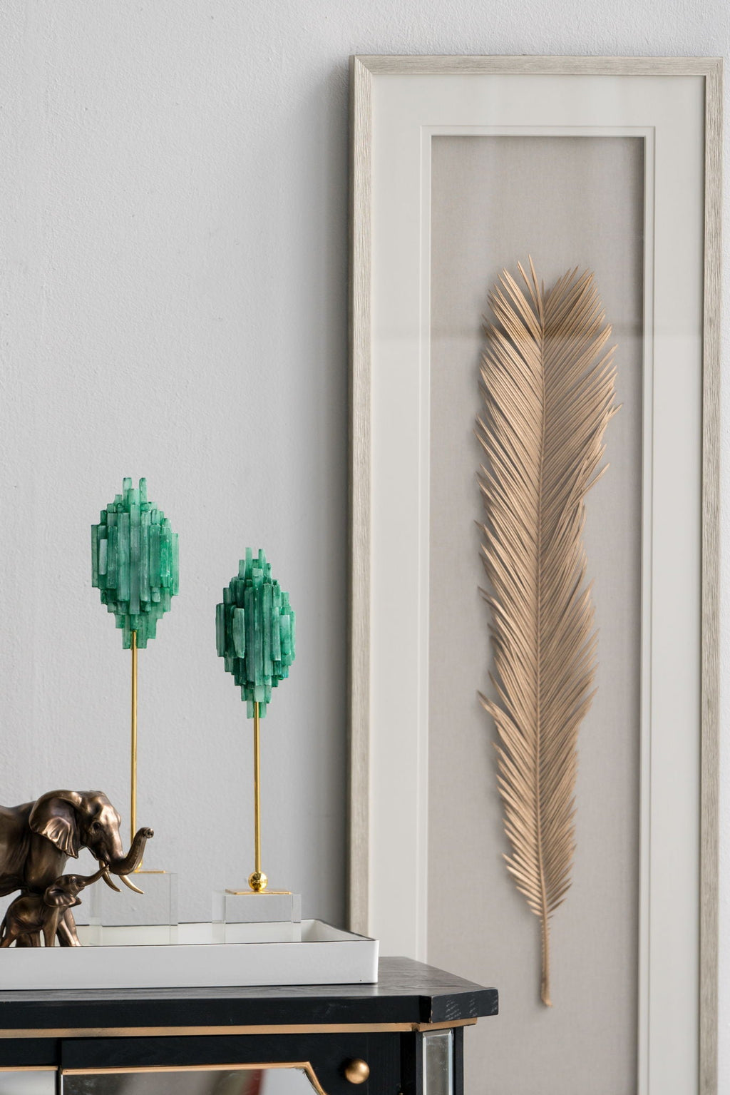 Leaf Framed Wall Art with Vintage Design - Gold