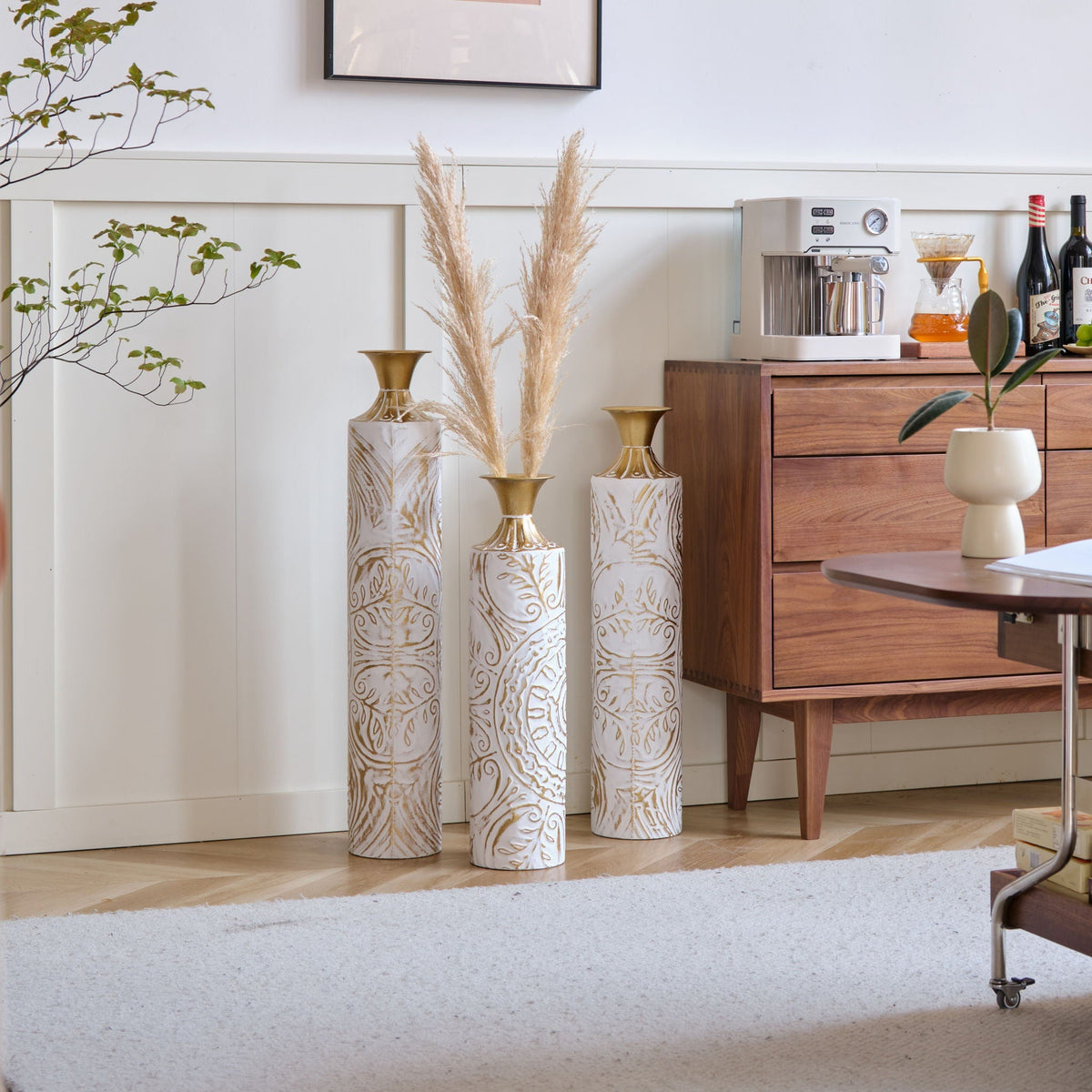 White / Gold Metal Floor Vases Set of 3 with Durable Modern Design
