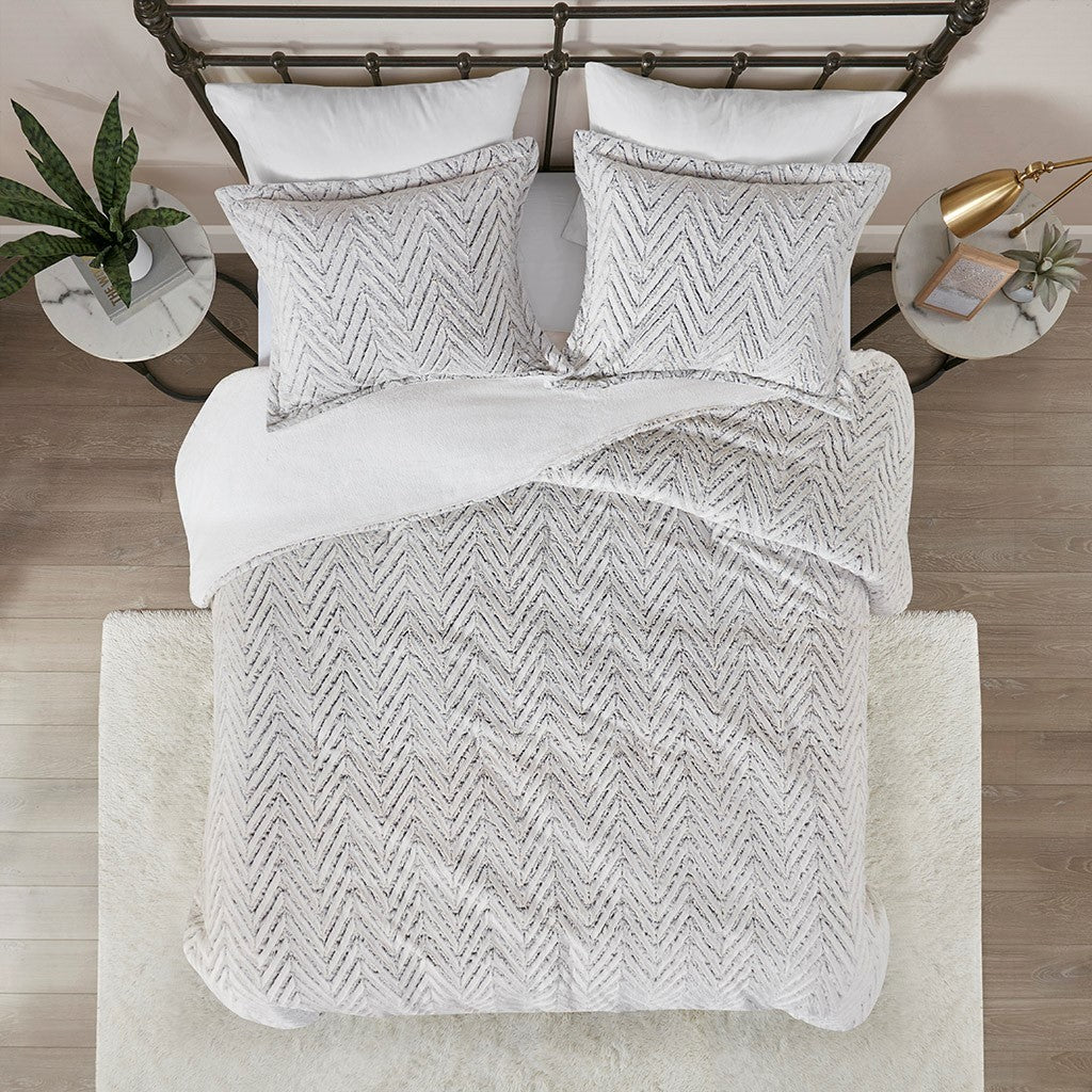 Full/Queen Ultra Plush Down Alternative Comforter Set with Chevron Pattern - Ivory