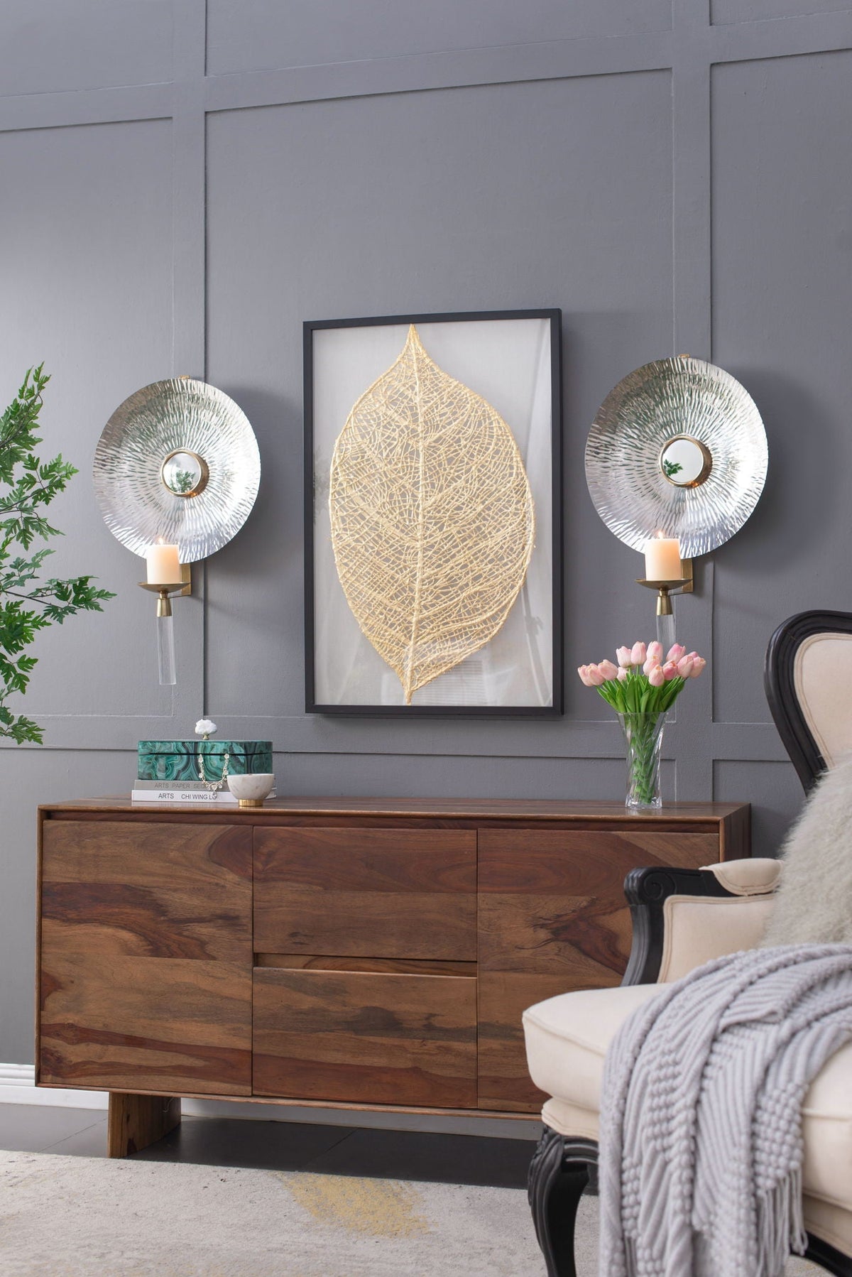Maria Wall Sconce with Modern Circular Design - Gold