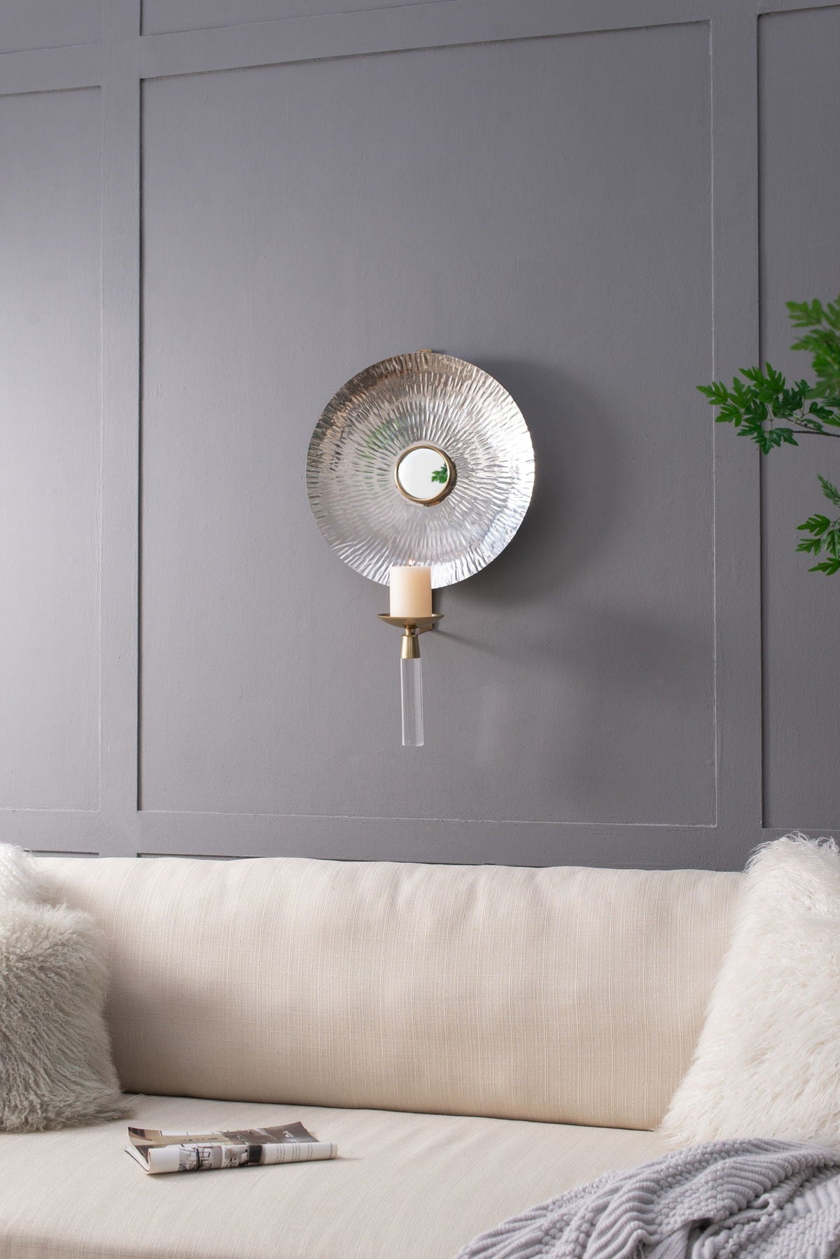 Maria Wall Sconce with Modern Circular Design - Gold