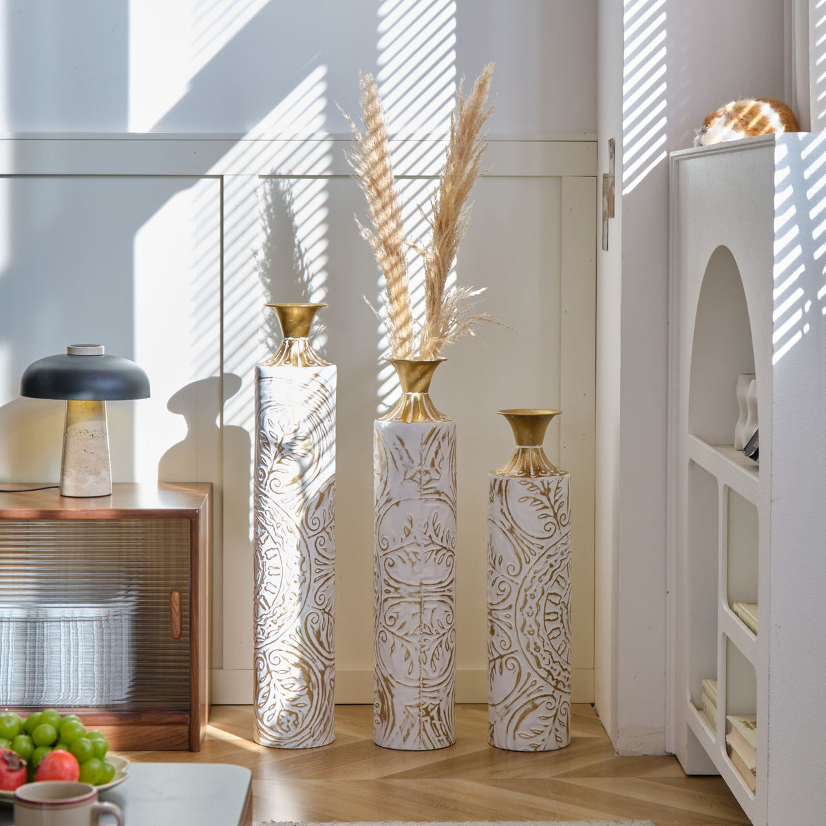 White / Gold Metal Floor Vases Set of 3 with Durable Modern Design