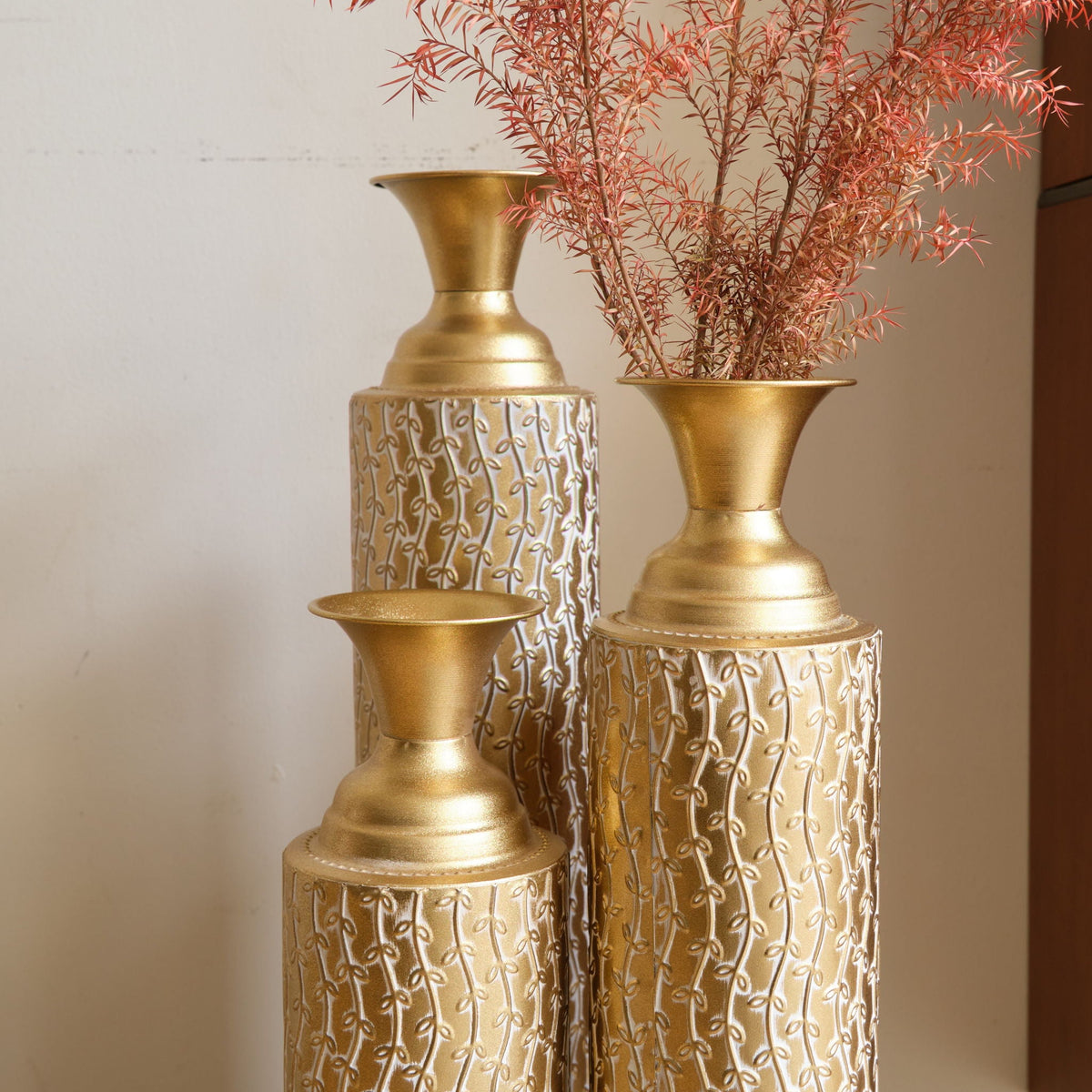 Gold Metal Floor Vases Set with Vine Pattern – Set of 3