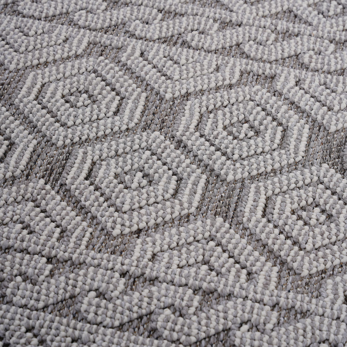 Guros Collection 6.7x9 Rug with Stain-Resistant Polypropylene - Grey+White