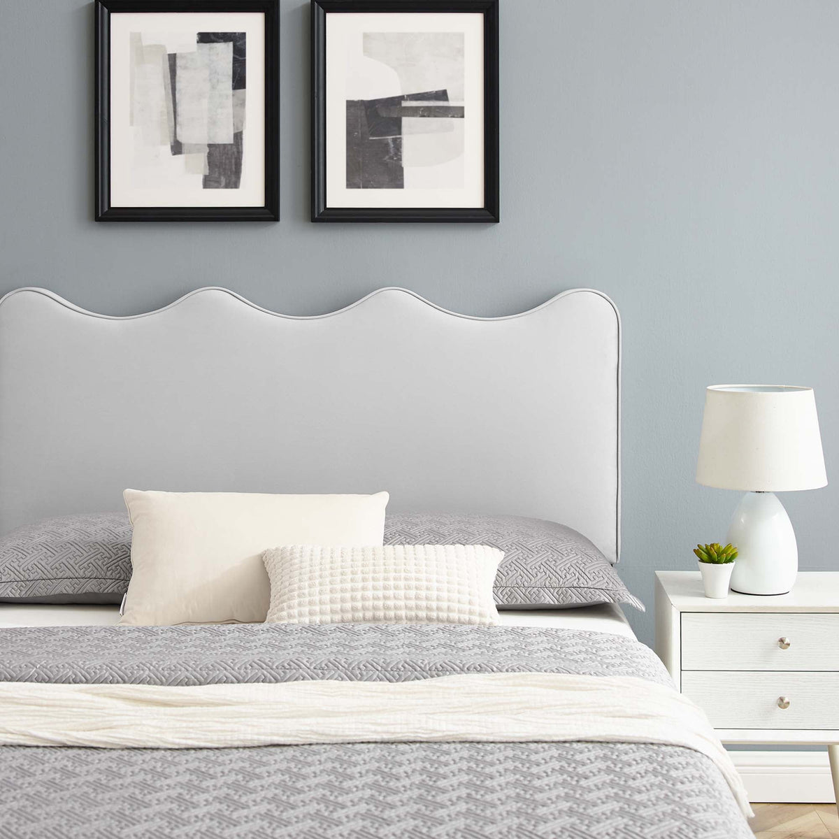 Current Performance Velvet Queen Platform Bed by Modway - Dusty Rose / Light Gray / Pink / White