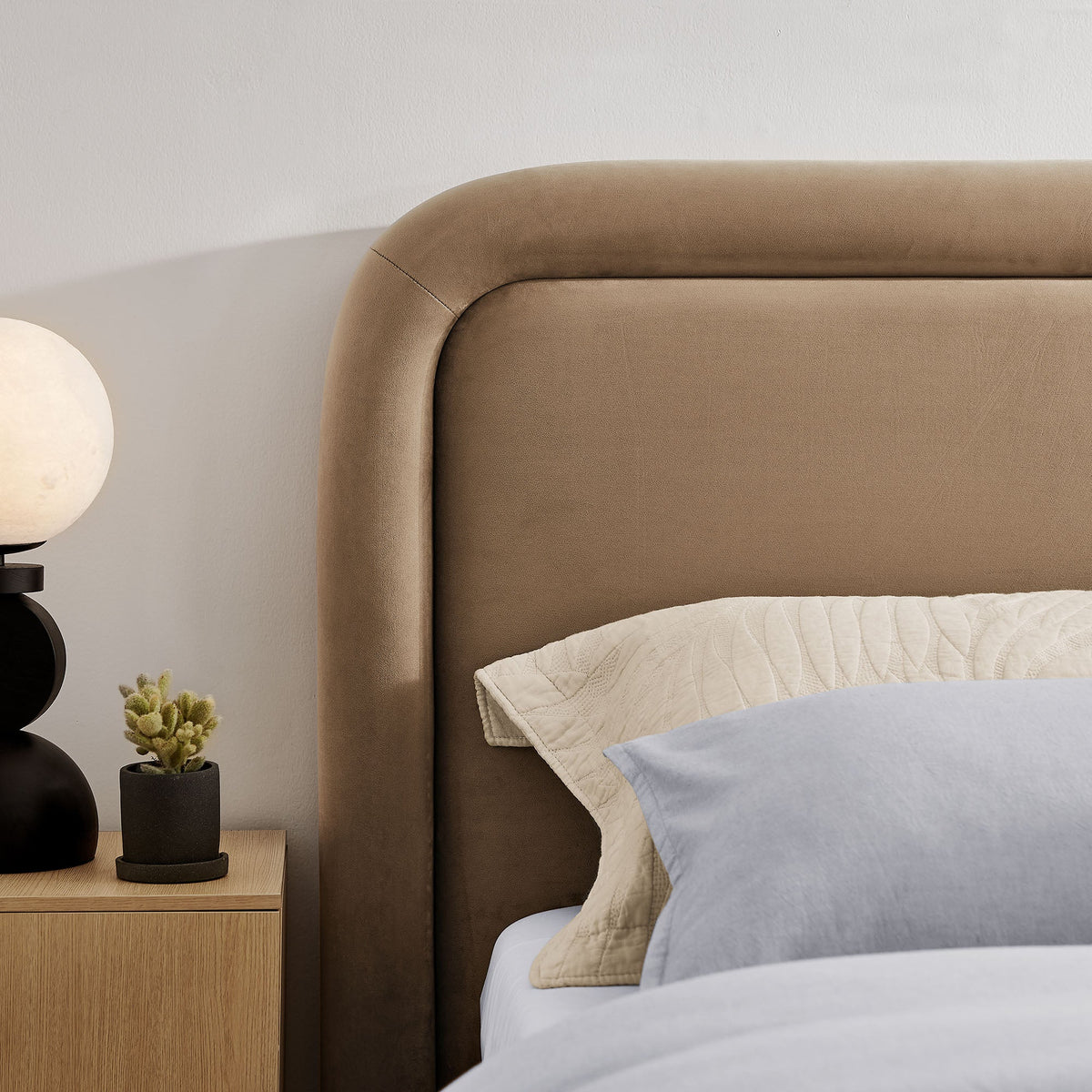 Beck Performance Velvet Platform Bed by Modway