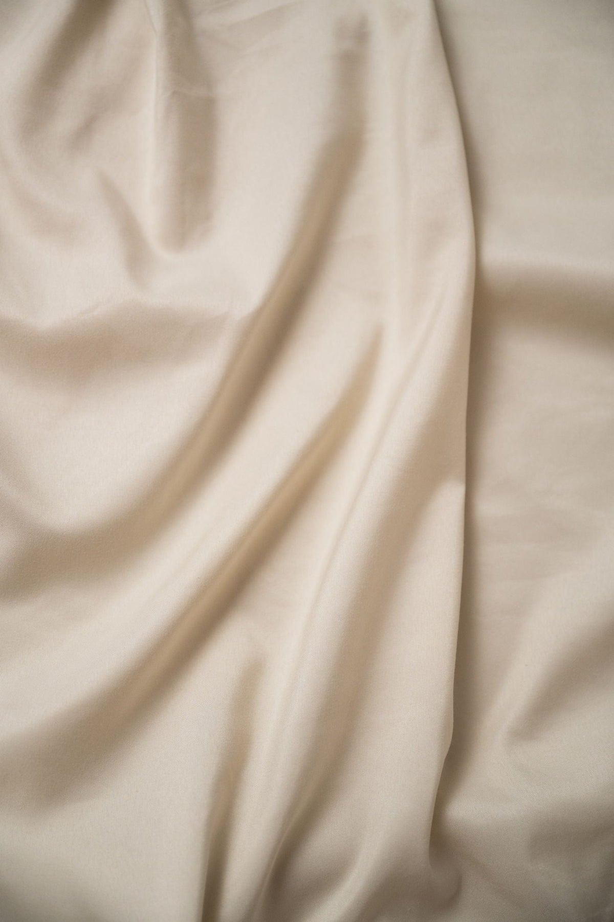 Brushed Hypoallergenic Split Sheet Set with Deep Pockets - White, Beige, Light Brown