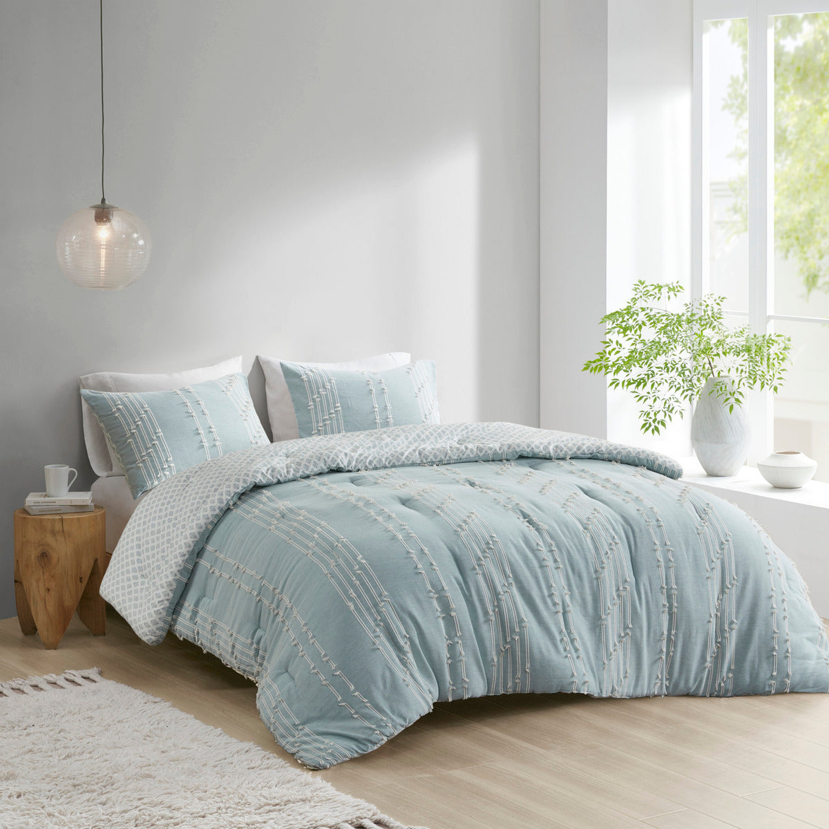 Cotton Jacquard Comforter Set with Reversible Design - Aqua