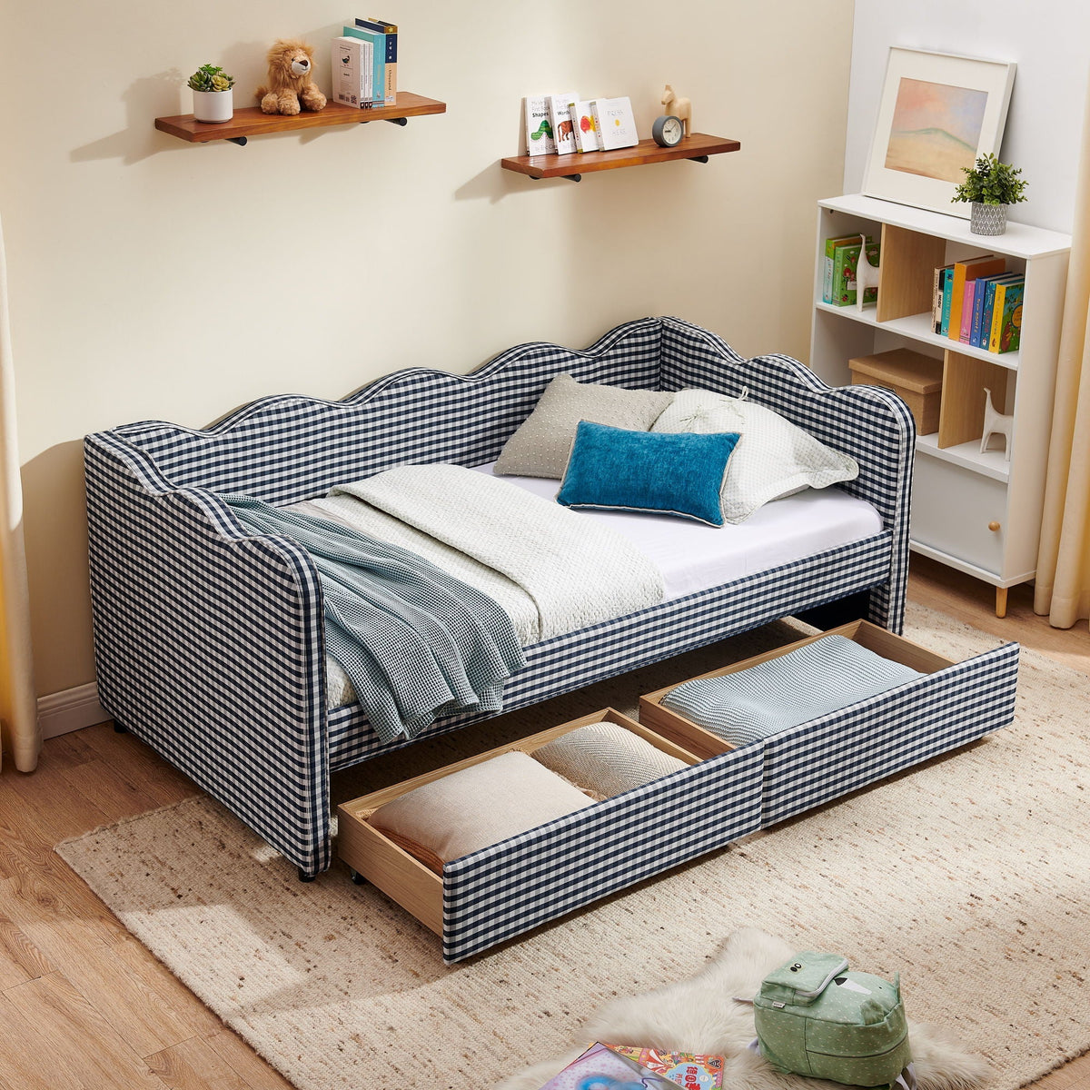 Gingham Daybed with USB Charging Port and Wave-Shaped Design - Multiple Colors