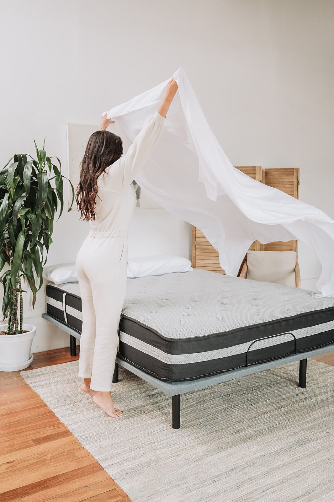Micro and Bamboo Hypoallergenic Sheet Set with Thermo-Regulating Comfort - Multiple Colors