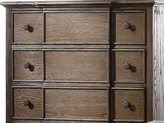 Oak Accent Chest with Five Drawers and Felt-Lined Top - Oak