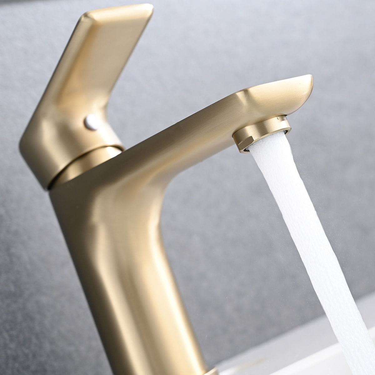 Modern Bathroom Sink Faucet with Single Handle - Gold or Black