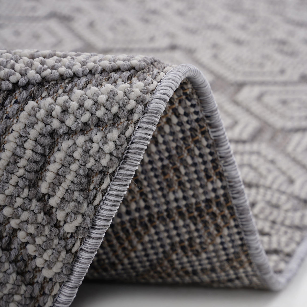 Guros Collection 6.7x9 Rug with Stain-Resistant Polypropylene - Grey+White